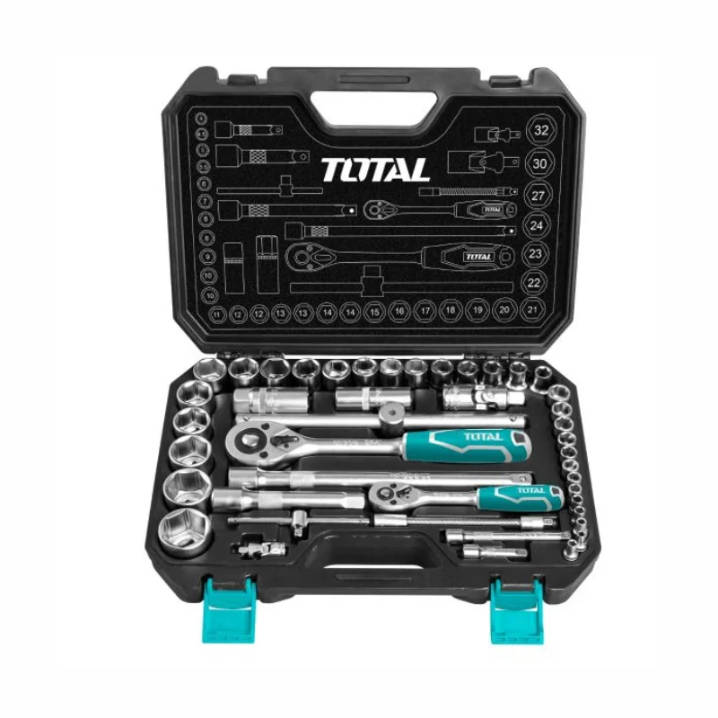 Ensemble de 44 douilles 1/4″ + 1/2″ – Total Outillage THT421441