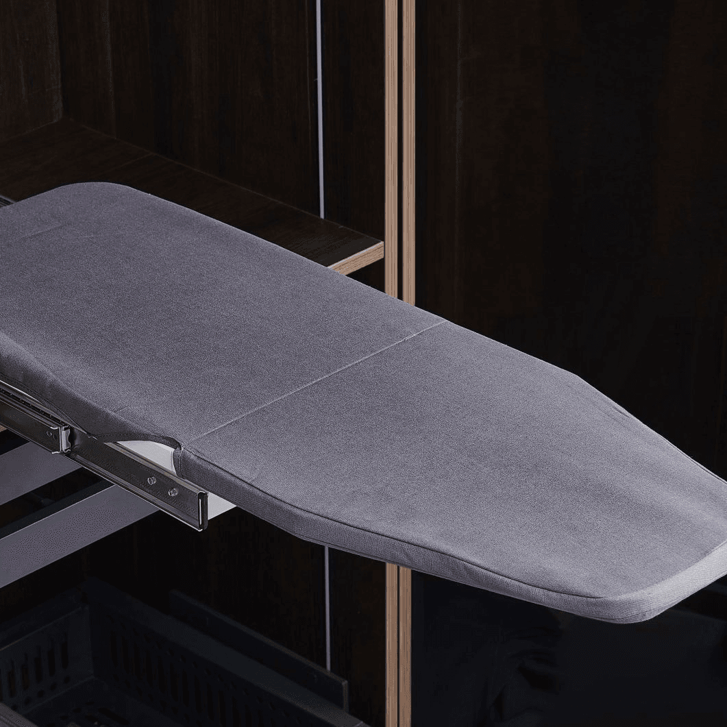 Planche à repasser intégrée box 440*310*150 cm h056