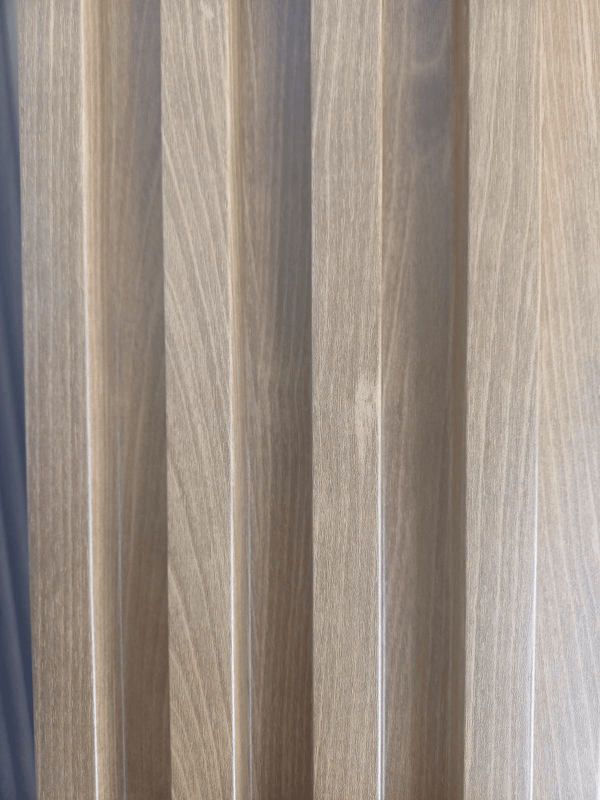 Bardage noyer clair 4 barres 82-0178-4 XING