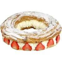 Couronne De Chantilly Et Fraise