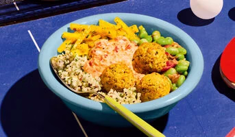 Salad bowl au falafel