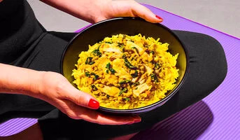 Poulet à l'indienne dahl de lentilles corail, riz