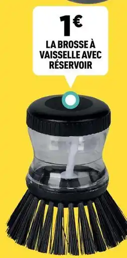 La brosse à vaisselle avec réservoir