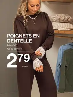 Poignets en dentelle