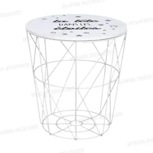 TABLE FILAIRE EN BOIS ET METAL – BLANC « LA TETE DANS LES ETOILES » 30*30CM