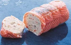 DÉLICE DE SAUMON AUX NOIX DE SAINT-JACQUES OU FARCI AU PARMESAN ET À LA TRUITE