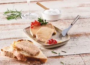 TRANCHE DE FOIE GRAS DE CANARD ENTIER IGP DU SUD-OUEST AUCHAN LE TRAITEUR