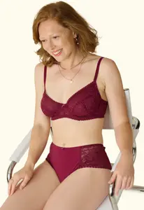 SOUTIEN-GORGE ESSENTIEL DENTELLE