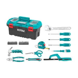 Boite a outils avec 32 outils à main Total THKTHP20326
