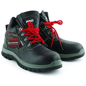 CHAUSSURE HAUTE IMPERMEABLE EN CUIR S3 POINTURE 42