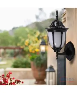 Applique Luminaire Murale Ifni + Lampe LED A60- 6500k