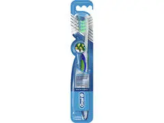 Brosse à Dents Pro-Expert Extra Clean Oral-B 1 unité