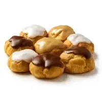 Assortiment De Choux Chocolat Cafe Et Vanille