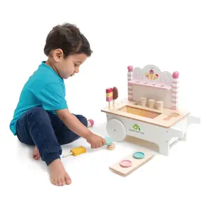 Chariot crème glacée en bois