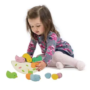 Jeu d'équilibre bébés oiseaux en bois