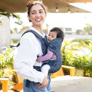 Porte bébé Flip 4 en 1 Navy Floral