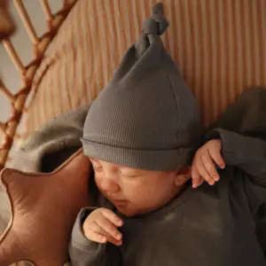 Bonnet de naissance côtelé Tradwinds