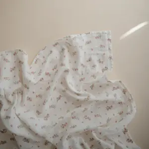 Maxi lange en coton bio Pink Flowers (120 x 120 cm)