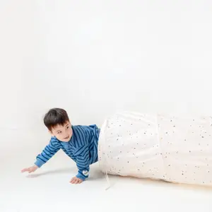 Tunnel de jeu en tissu recyclé Terrazzo Beige