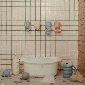 Set de jouets de bain Pour and Play (4 pièces)