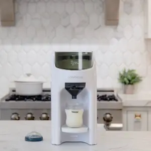 Préparateur de biberons Formula Pro Advanced blanc