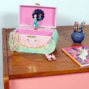 Boîte à bijoux musicale Balade en carrosse