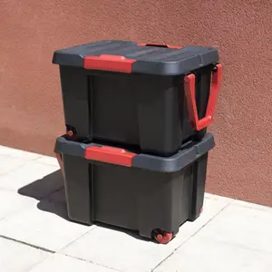 Malle de rangement noire "Stock'R" 120L avec couvercle - H. 48. x 76.7 cm
