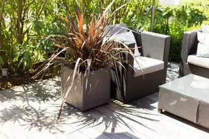 Pot carré Volcania anthracite 30 x 30 cm 21L