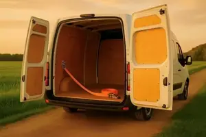 Kit d’arrimage 12 pièces avec sandows, sangles à cliquet et griffes 10 à 80 kg