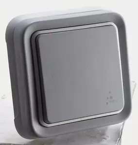Va-et-vient à encastrer IP55 a encastrer 10AX 250V gris.