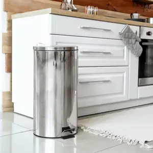 Poubelle à pédale ronde inox 30 L diamètre 29,5 cm hauteur 64,5 cm