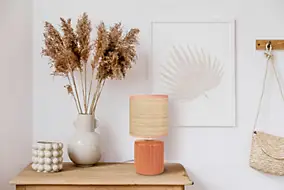 Lampe à poser en rotin et céramique terracotta H.28,5 cm E14 40W Seynave Shani