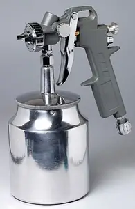 Pistolet à peinture pour tous les travaux de peinture, 0,9 L., pression 3-5 bars