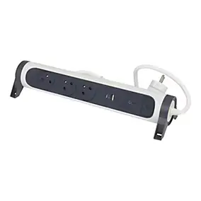 Multiprise parafoudre 3 prises + + 2 chargeurs USB-A et C Legrand blanc et gris 1.5 m