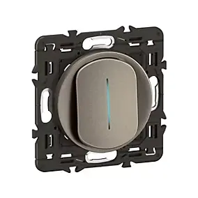 Interrupteur va-et-vient avec témoin Legrand Céliane 10A titanium