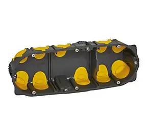 Boîte d'encastrement triple Legrand Batibox P. 40 mm