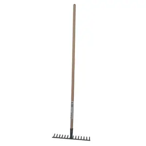 Râteau 14 dents courbes manche en bois 130 cm
