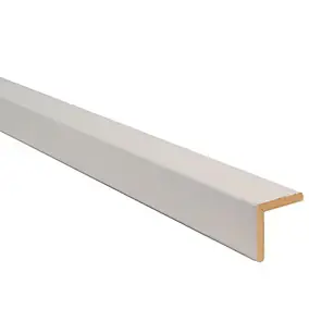 Baguette d'angle arrondi en MDF blanc 28X28mm L.2,44m