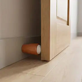 Butoir ø28 x Hauteur 50 mm mur hêtre verni