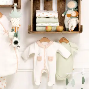 Pyjama chaud avec col nude Botanica (3 mois)