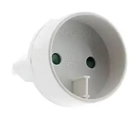 Adaptateur fiche mâle 6A - sortie femelle 16A - Zenitech