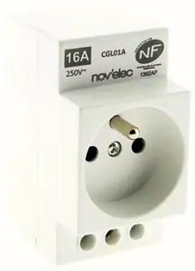 Prise modulaire 2P+T 16A Garantie 2 ans