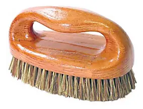 Brosse de décrassage elliptique spéciale bois durs