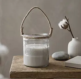 Bougie parfumée vanille musc en verre et anse Atmosphera 780 g