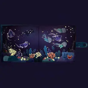 Grand livre d'activités en tissu Les aventures de Paulie