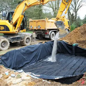 Rouleau de géogrille de séparation en PEHD 5,20 x 5,20 m.
