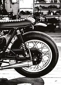 Affiche moto noir et blanc L.50 x H.70cm Dada Art
