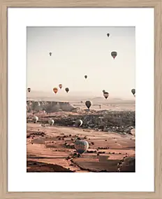 Image encadrée paysage de montgolfières l.40 x H.50 cm Dada Art