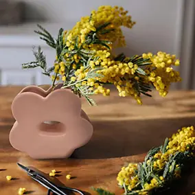 Vase fleur en céramique rose Ø13,4 x H.11,5cm Ornami