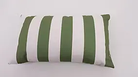 Coussin rayé vert blanc L.50 x l.30cm Ornami